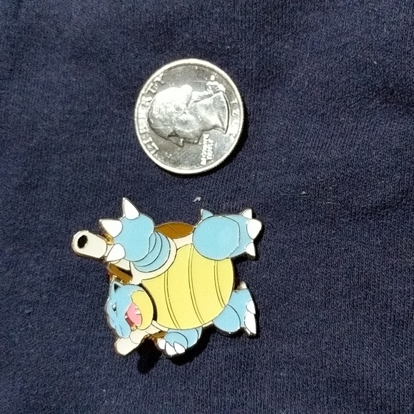 Pokemon Official Pin - Picture 3 of 3
